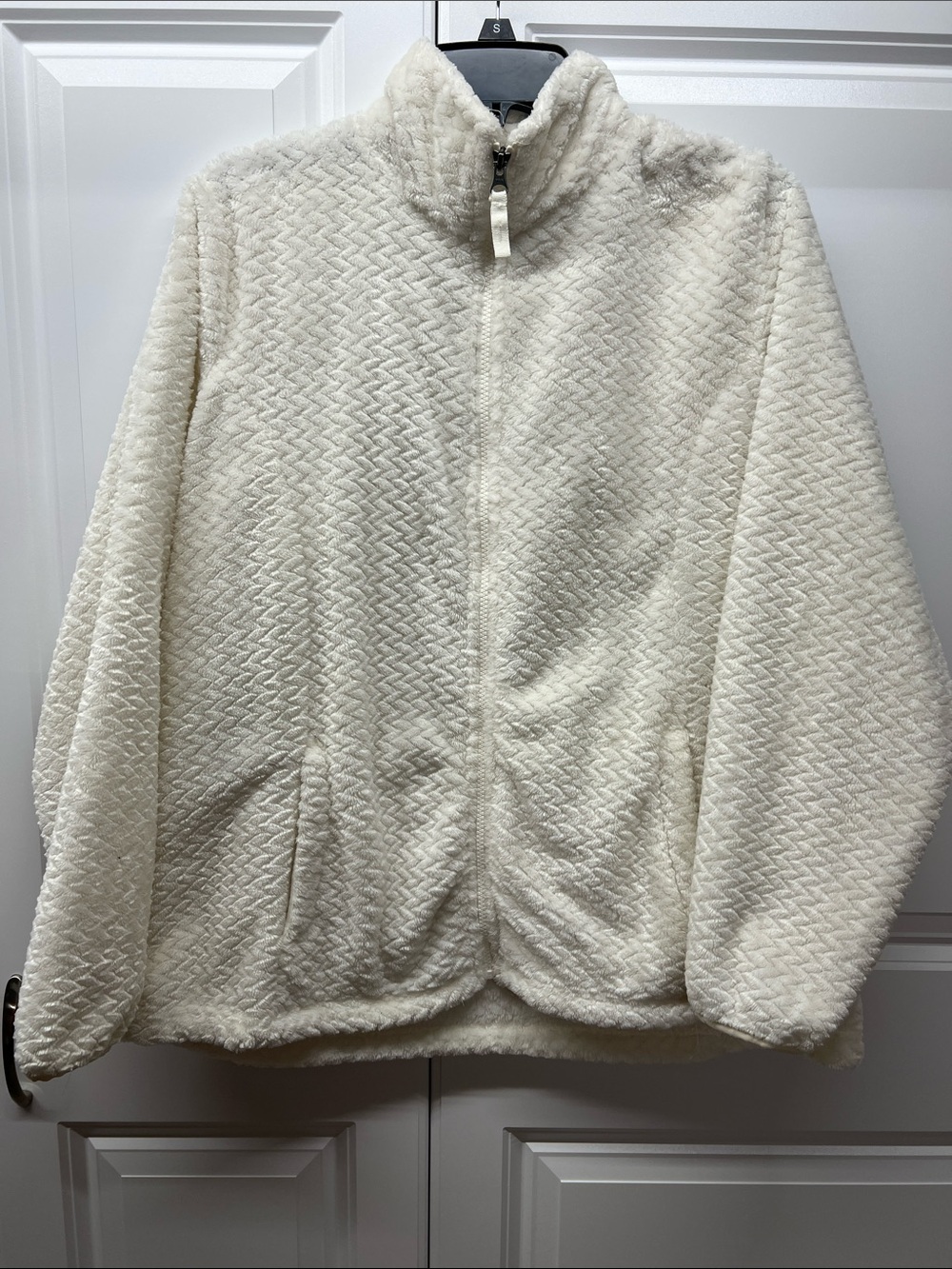 FREE2B Cream Ivory Chevron Faux Fur Full Zip Fleece Jacket - XL